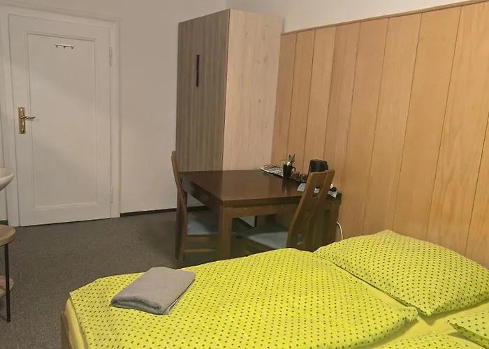 招待所 Fortuna 3*