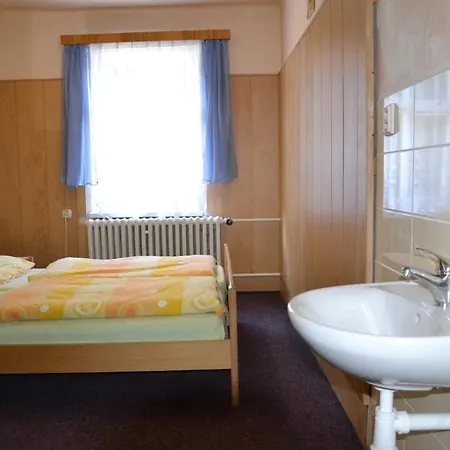 招待所 Fortuna 3*